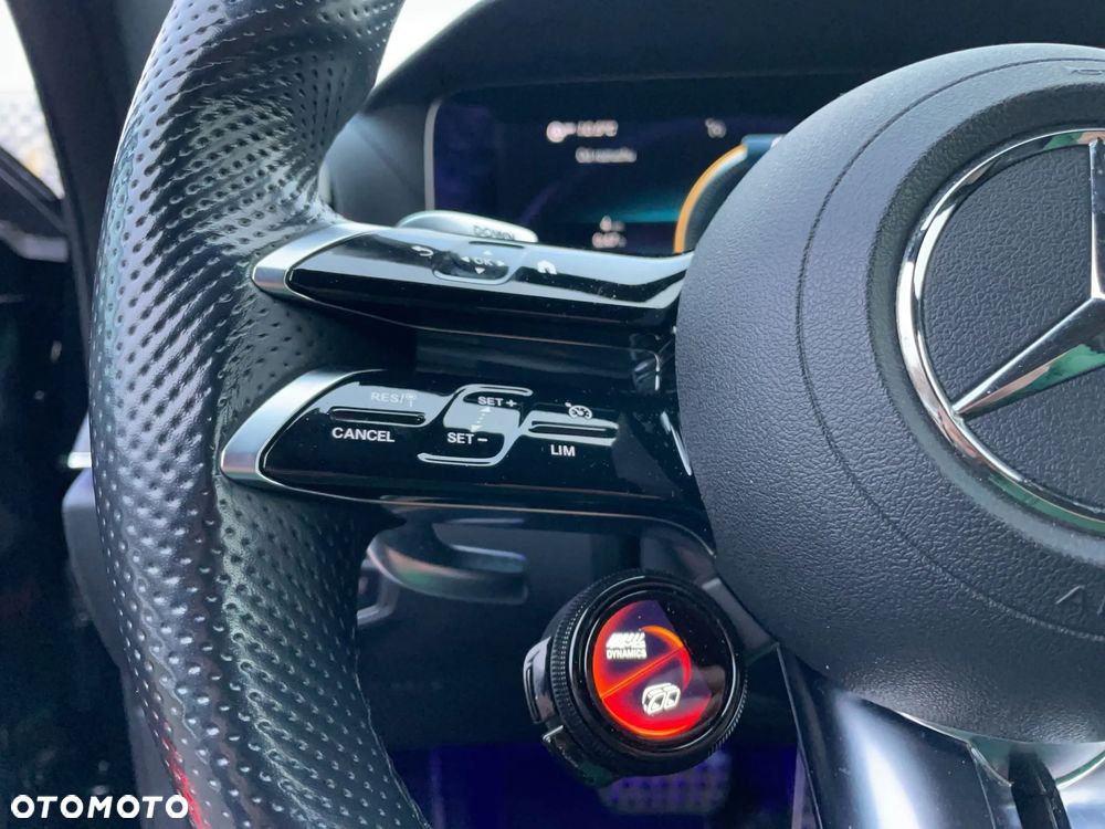 Mercedes-Benz Klasa E AMG 53 4Matic+ AMG Speedshift TCT-9G - 19