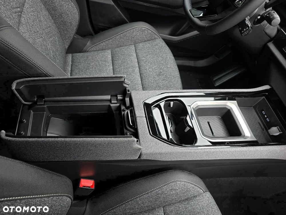 Renault Austral 1.3 TCe mHEV Evolution - 22