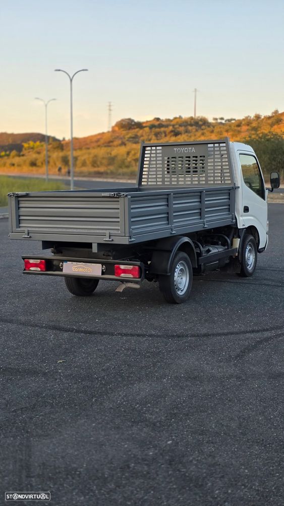 Toyota Dyna 2013 3.0 D4D Basculante - 6