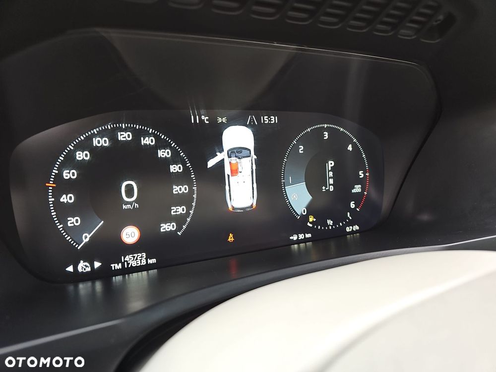 Volvo XC 90 - 20