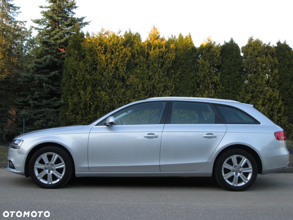 Audi A4 Avant 2.0 TDI DPF clean diesel Ambition - 12