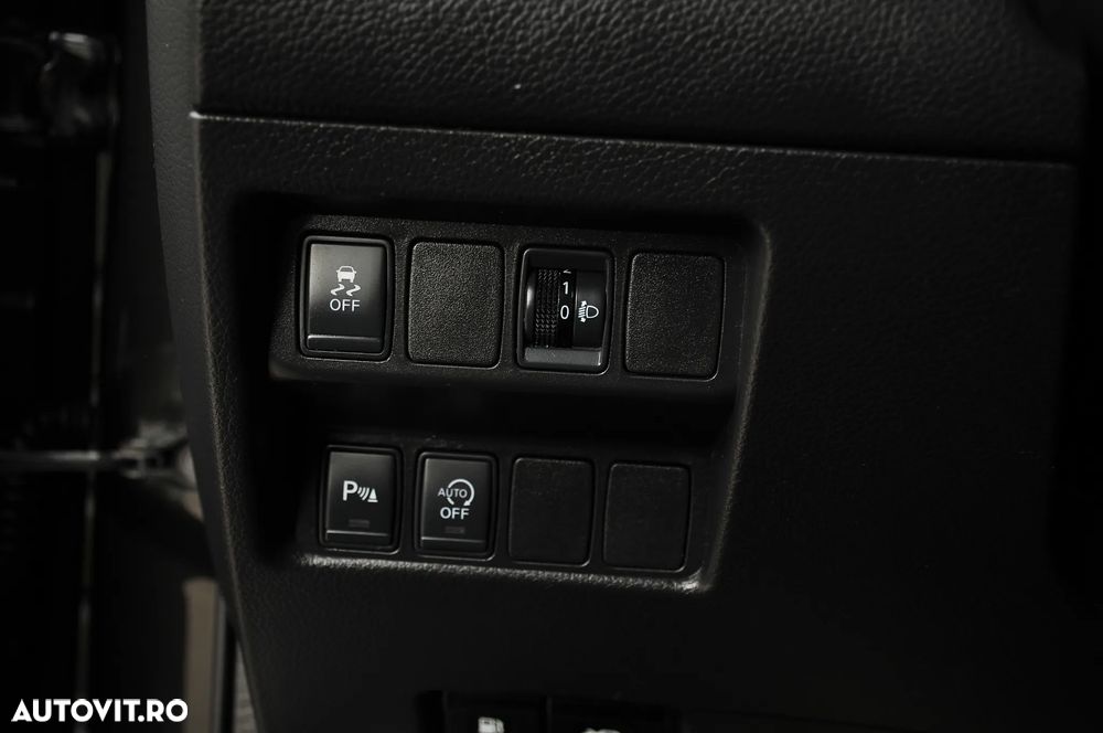 Nissan Qashqai 1.5 DCI N-Connecta - 17