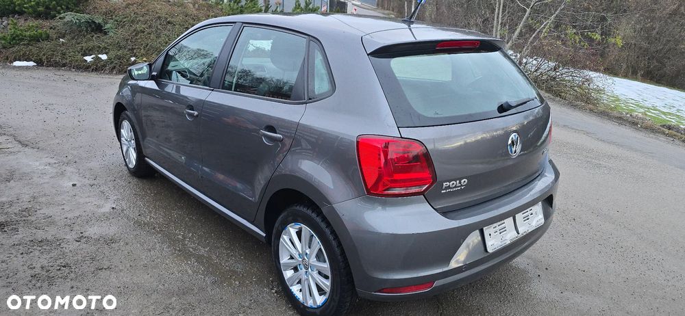 Volkswagen Polo 1.4 TDI (Blue Motion Technology) Comfortline - 15