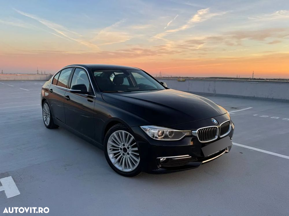 BMW Seria 3 320d Efficient Dynamic Edition Aut. Luxury Line - 2