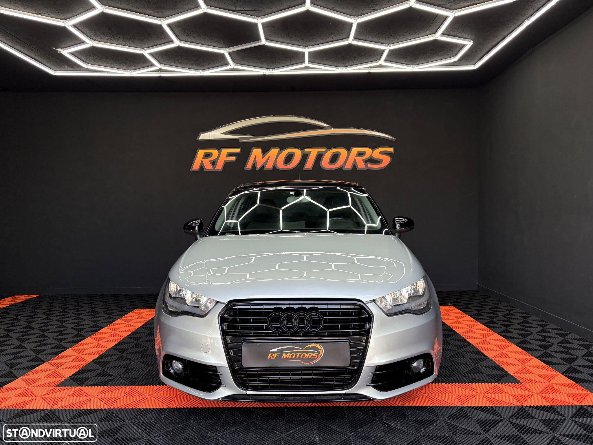 Audi A1 Sportback 1.6 TDI S-line - 2