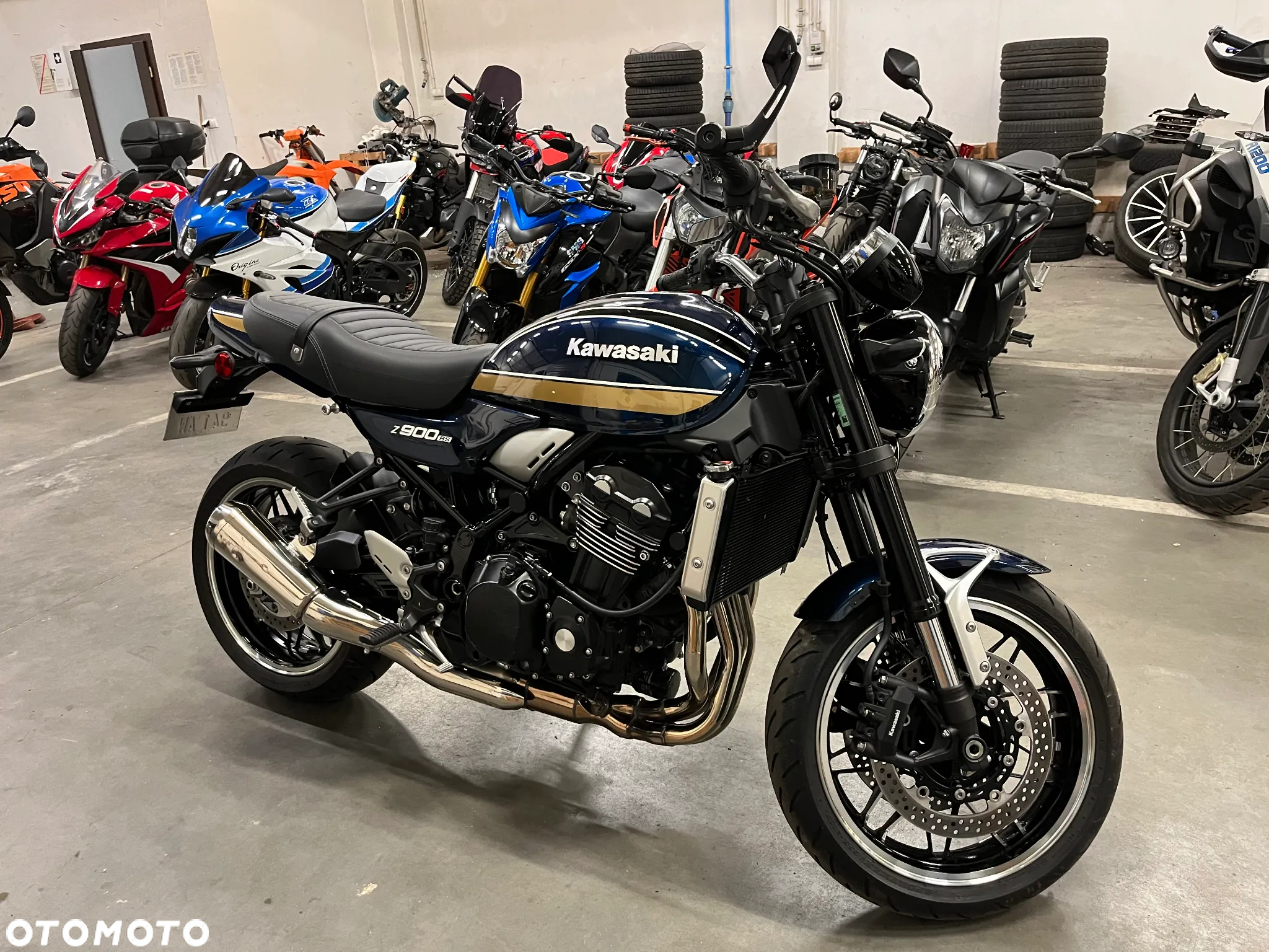 Kawasaki Z 900 RS - 16