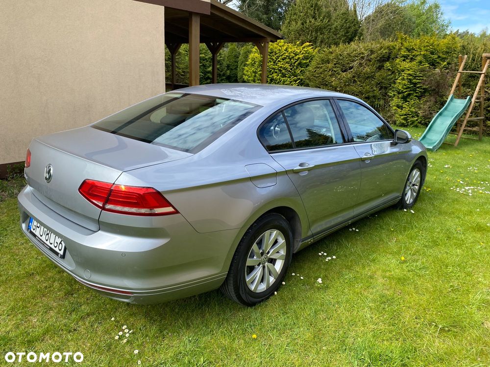 Volkswagen Passat 1.6 TDI BMT Trendline - 3
