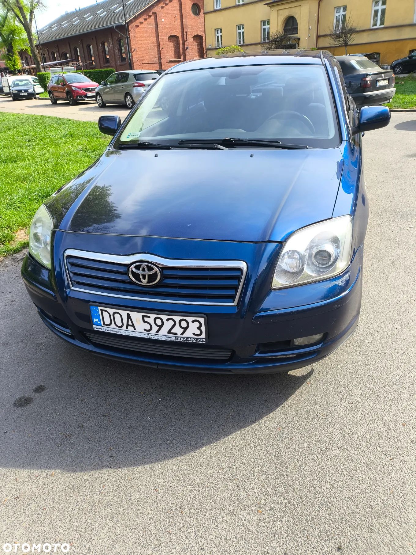 Toyota Avensis - 1