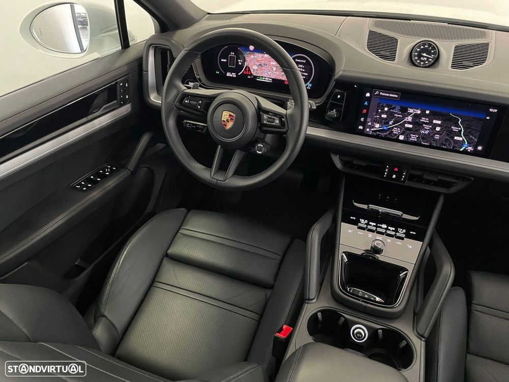 Porsche Cayenne Coupé E-Hybrid - 24