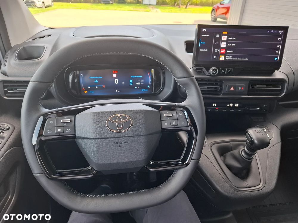 Toyota Proace City - 7