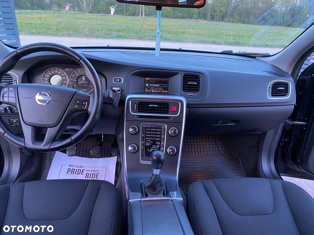 Volvo V60 D2 Edition - 14