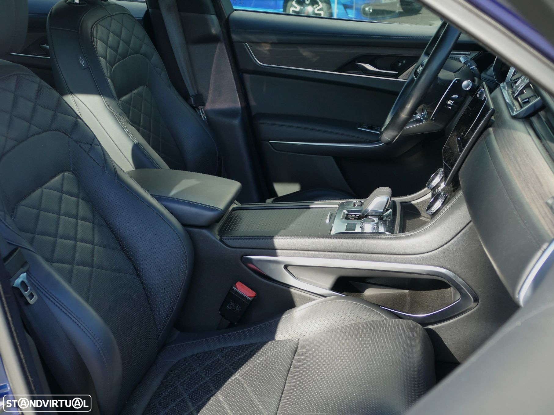 Jaguar F-Pace 2.0 P400e AWD - 24