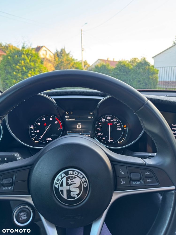 Alfa Romeo Giulia 2.0 Turbo TI Q4 - 24