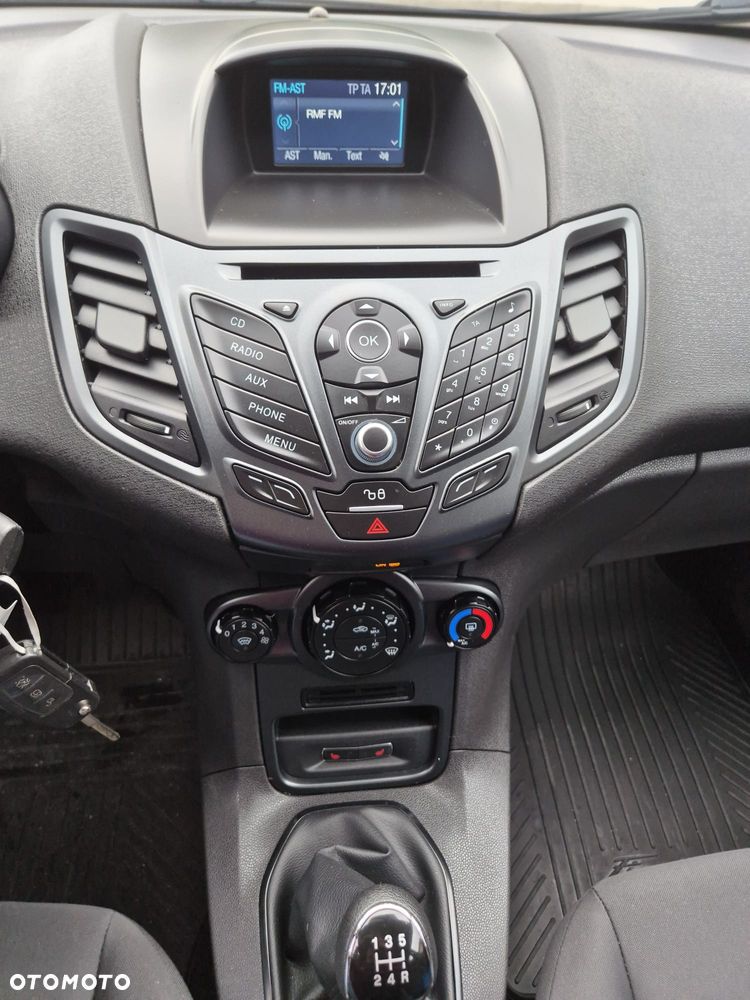 Ford Fiesta 1.25 Titanium EU6 - 9
