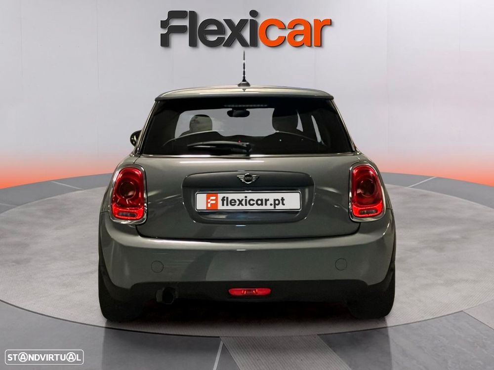 MINI 3 Portas One - 8
