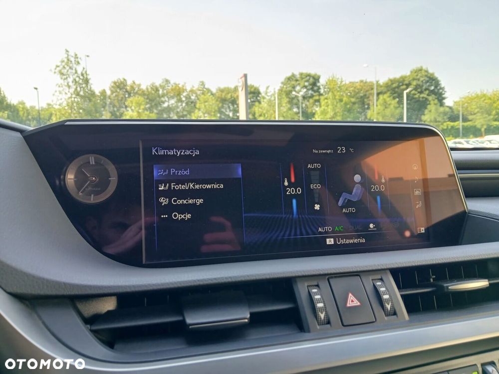 Lexus ES - 22