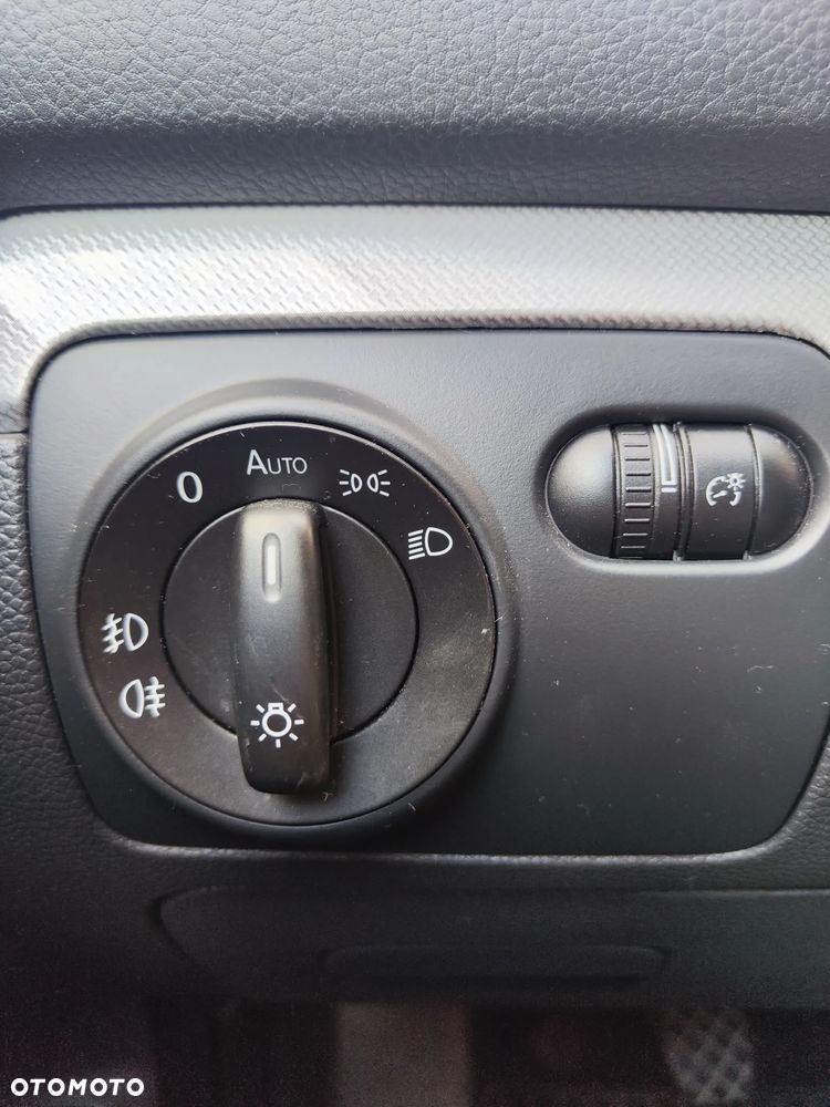 Volkswagen Golf 1.6 TDI Comfortline - 16