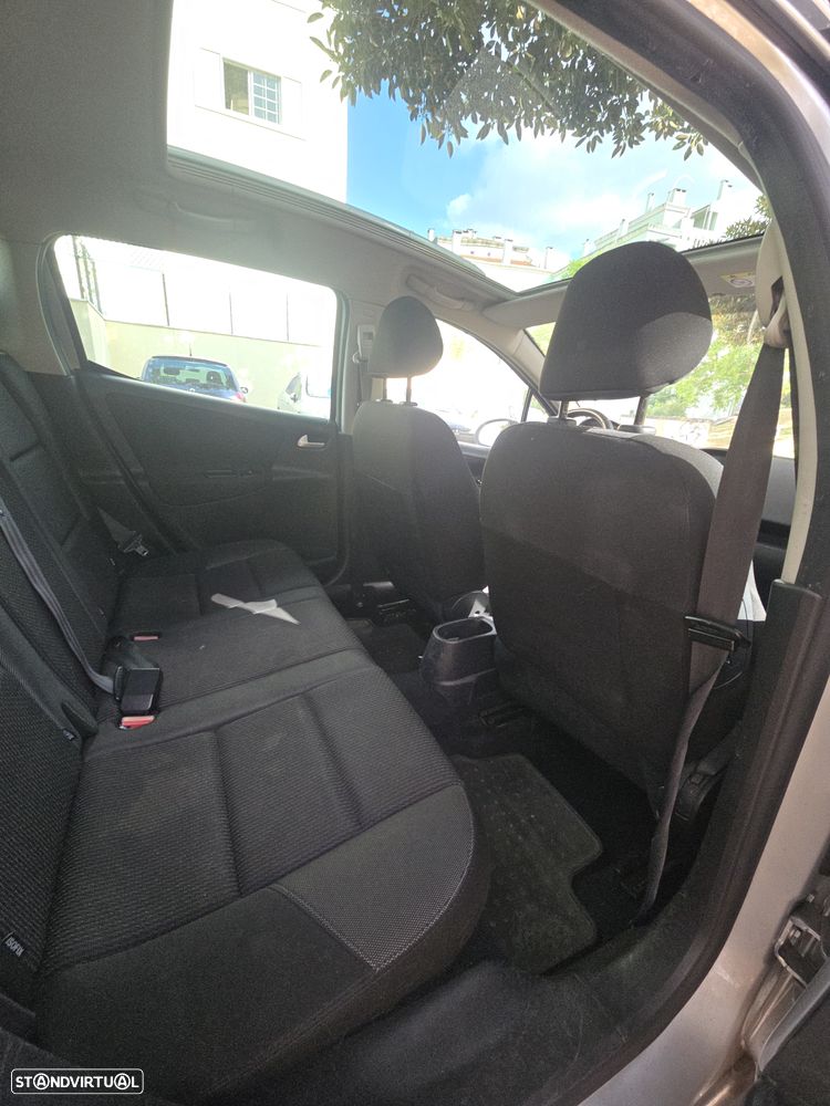 Peugeot 207 SW 1.4 Urban - 27