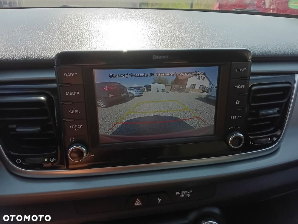 Kia Rio - 19
