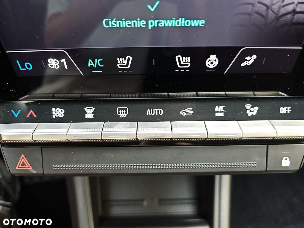 Renault Captur - 26