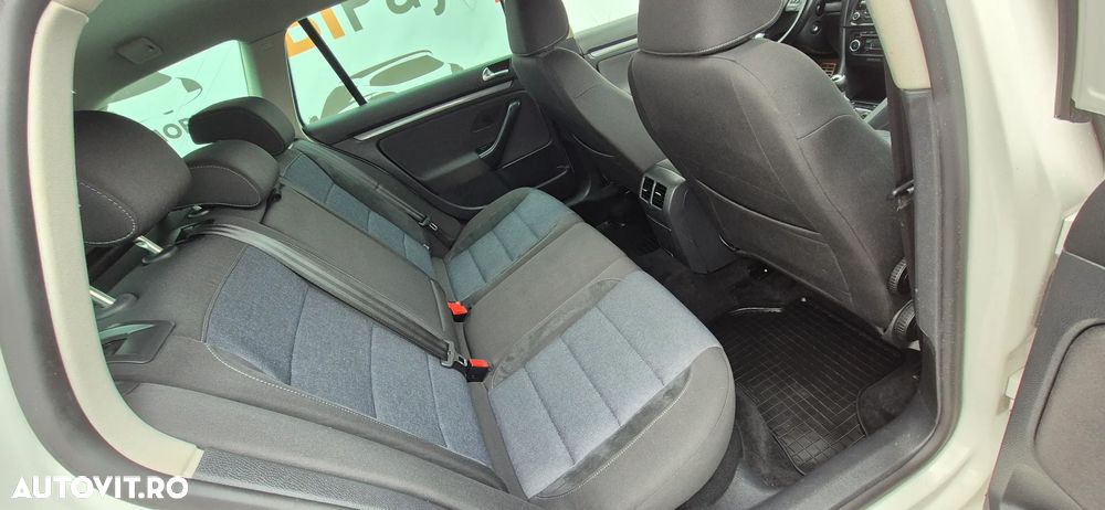 Volkswagen Golf 1.6 TDI DPF Style - 13