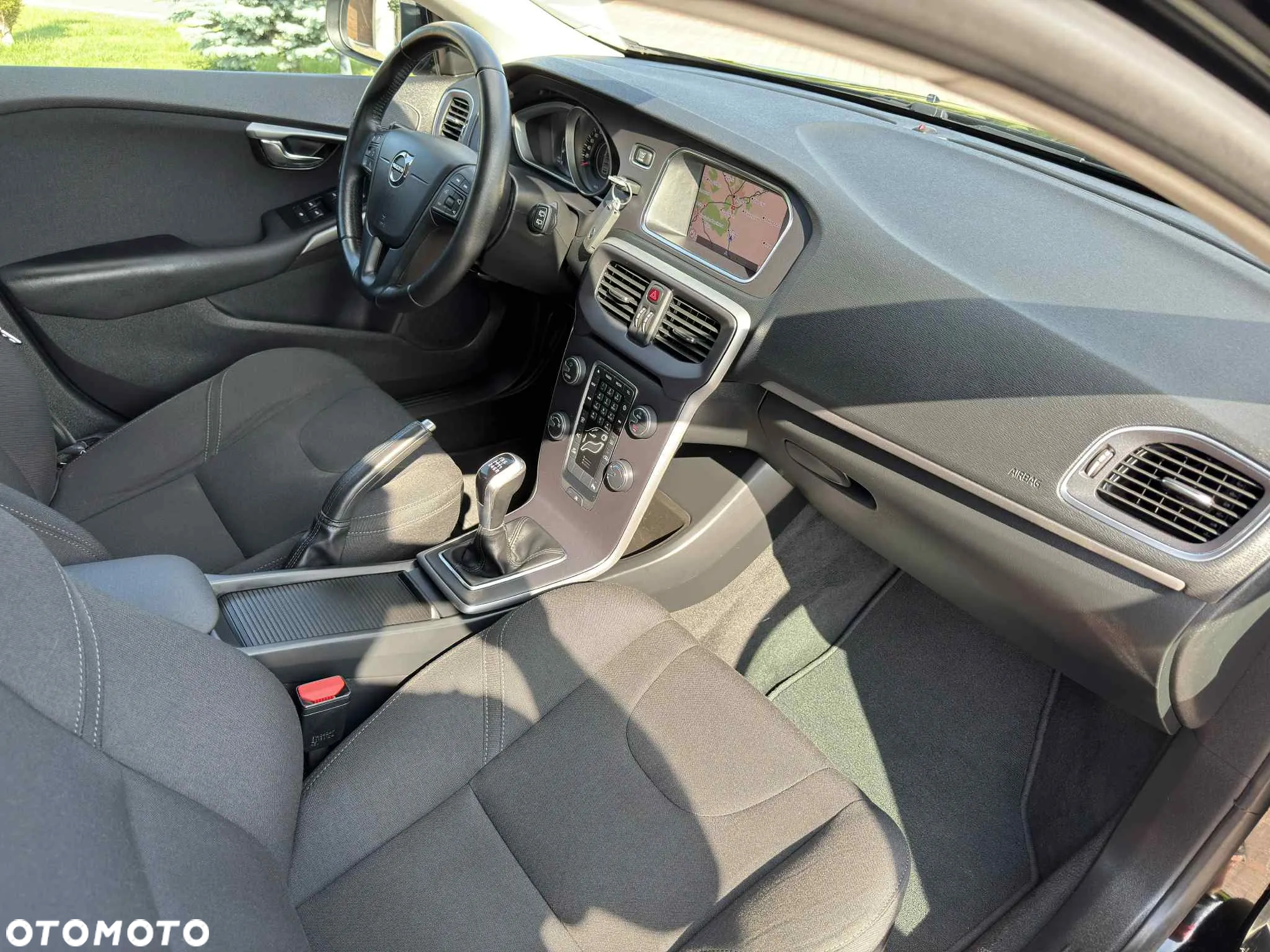 Volvo V40 - 29