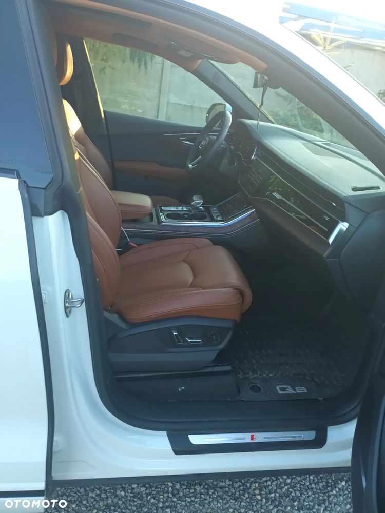 Audi Q8 55 TFSI mHEV Quattro Tiptronic - 5