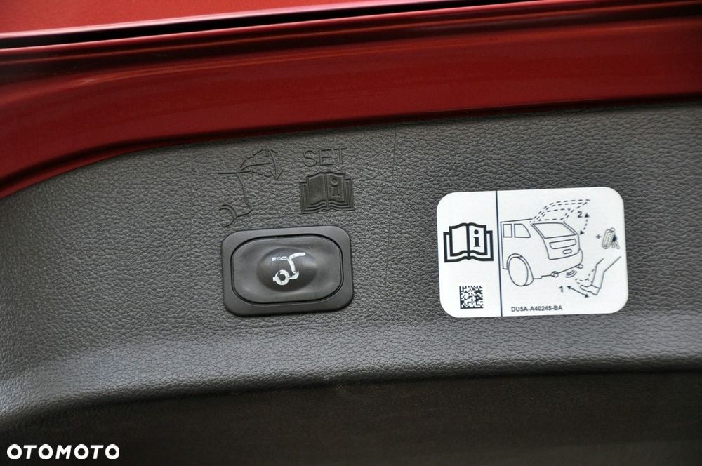 Ford Kuga - 38