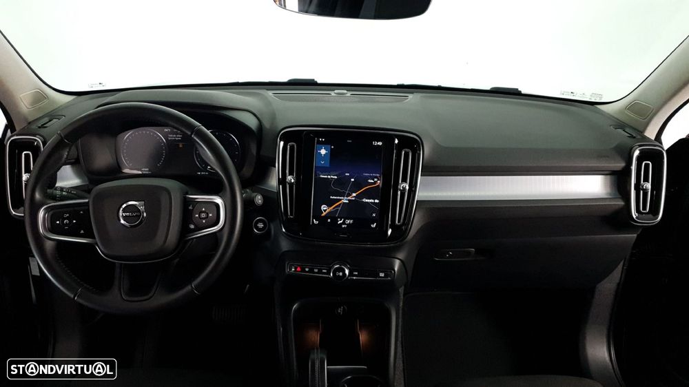 Volvo XC 40 - 25