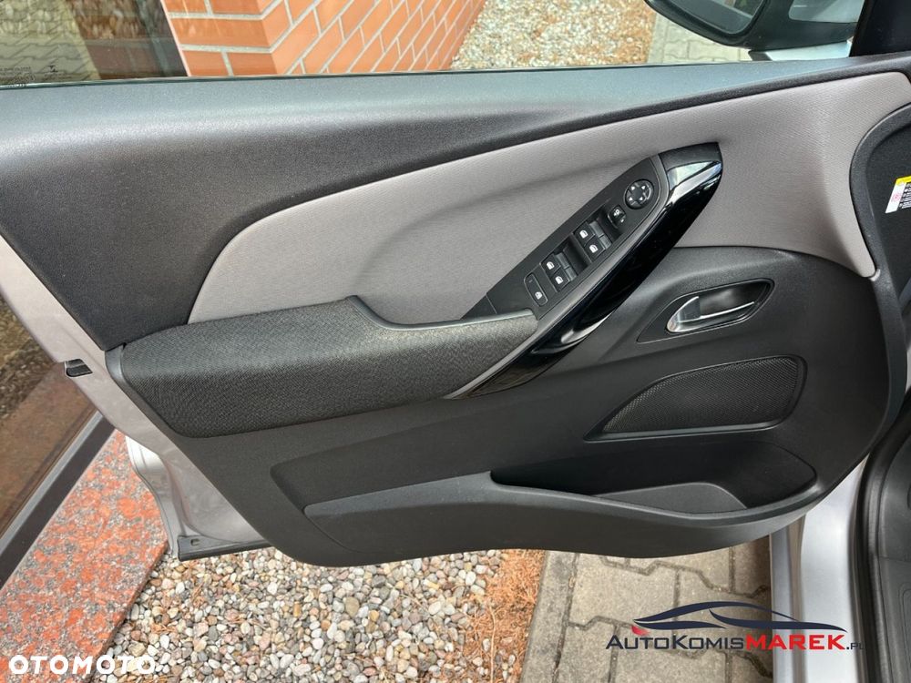 Citroën C4 Picasso PureTech 130 Stop&Start EAT6 SELECTION - 17