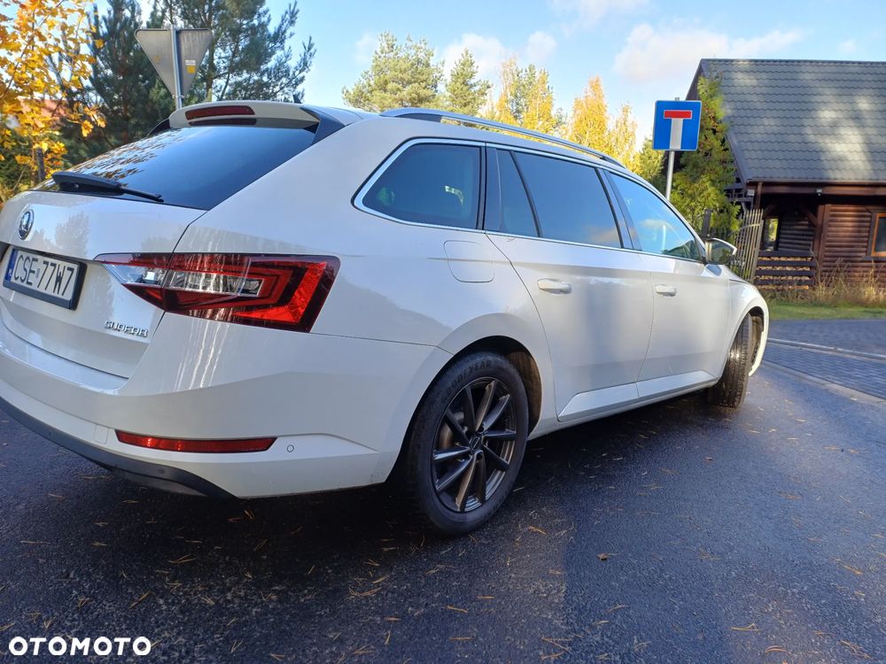 Skoda Superb 1.6 TDI Style - 4