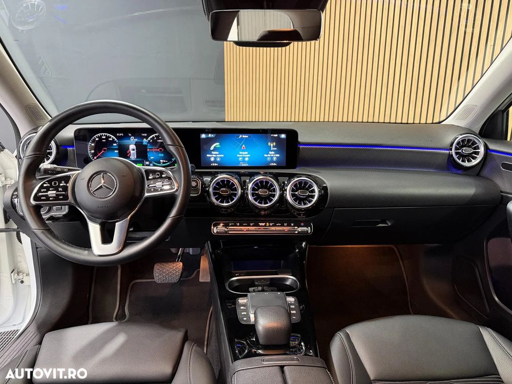 MERCEDES-BENZ A-Class 2022 — imagine 13