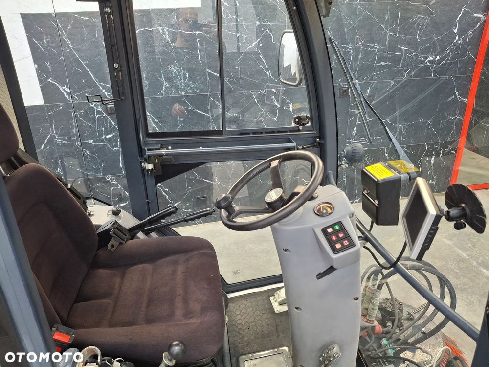 Inny Hako Citymaster 1200 1250 Zamiatarka Silnik Diesel Napęd 4x4 4WD Centralne Smarowanie Kamera Cofania - 11