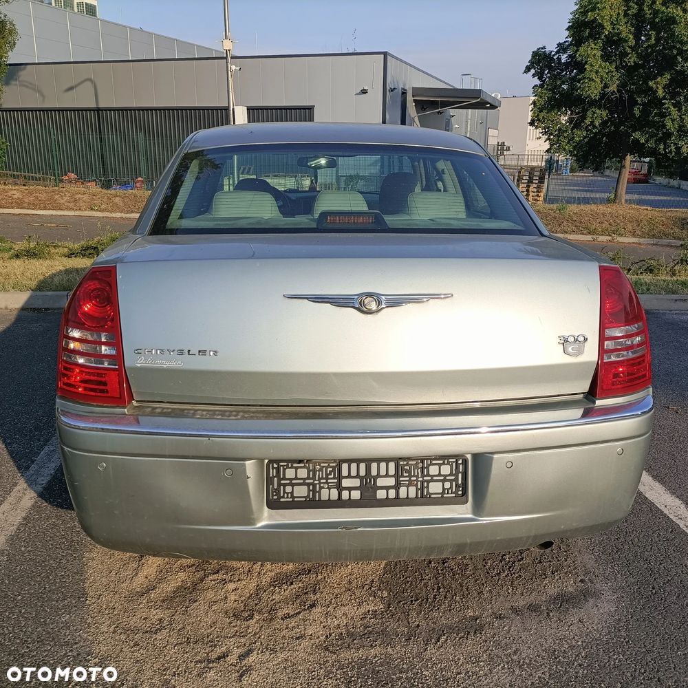 Chrysler 300C 2005 photo 4