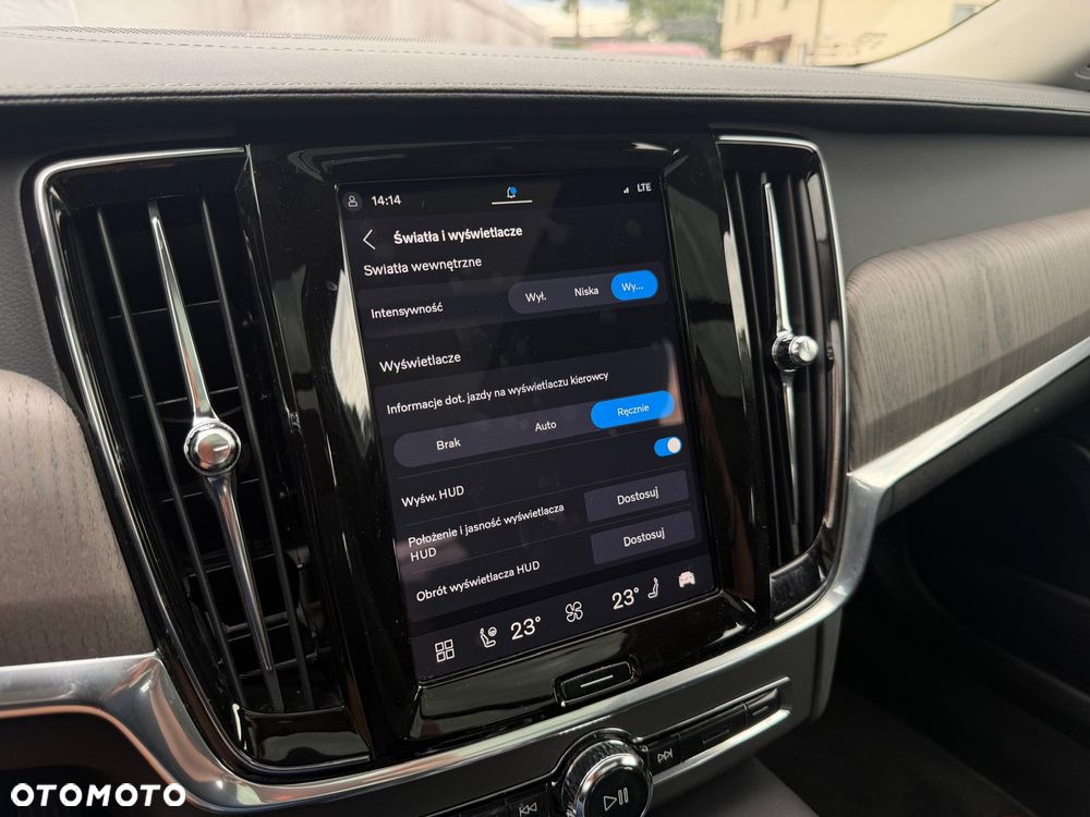 Volvo V90 T6 Recharge AWD Geartronic Inscription - 24