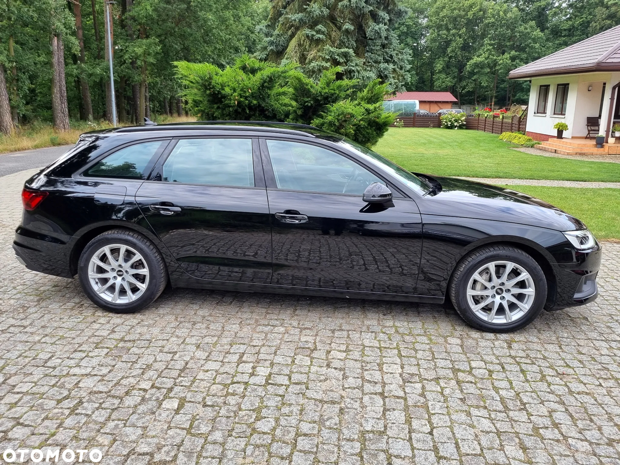 Audi A4 Avant 40 TFSI S tronic - 13