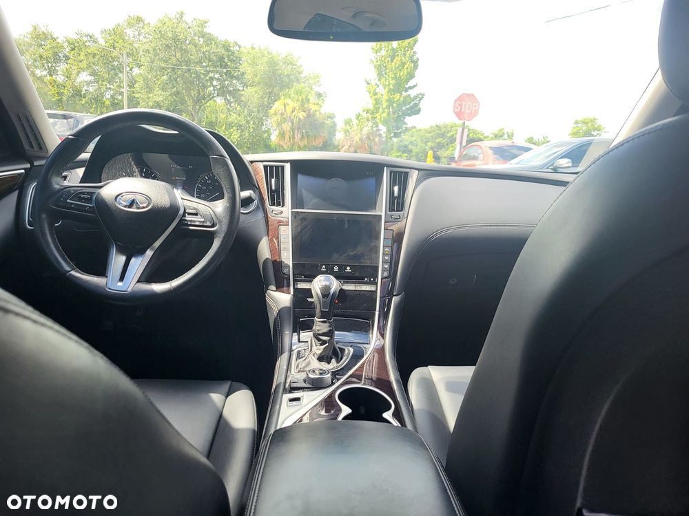 Infiniti Q50 - 9