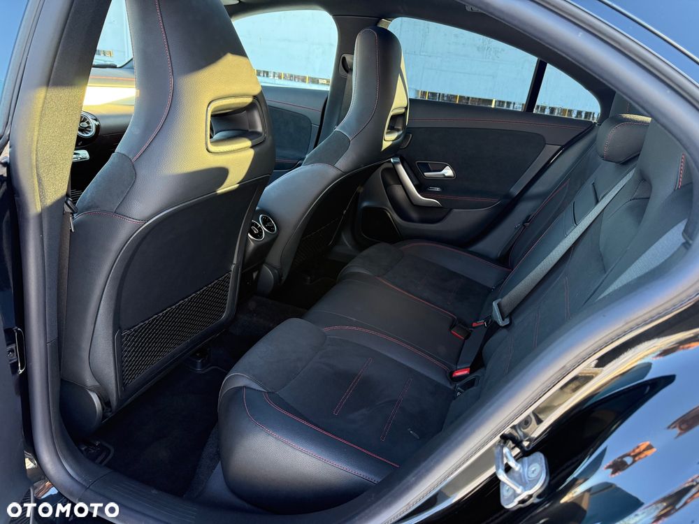 Mercedes-Benz CLA 250 e PHEV AMG Line 8G-DCT - 26