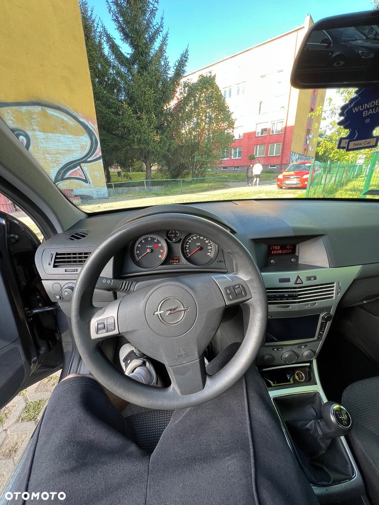 Opel Astra 1.4 - 7