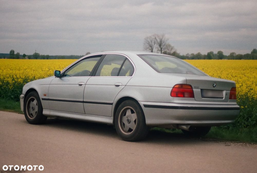 BMW Seria 5 520i - 18