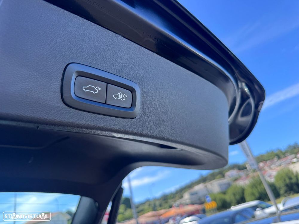 Volvo XC 40 1.5 T4 PHEV Core - 8
