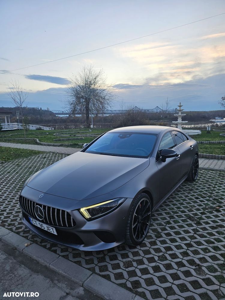 Mercedes-Benz CLS - 6