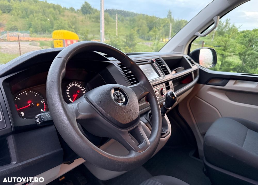 Volkswagen Transporter - 2