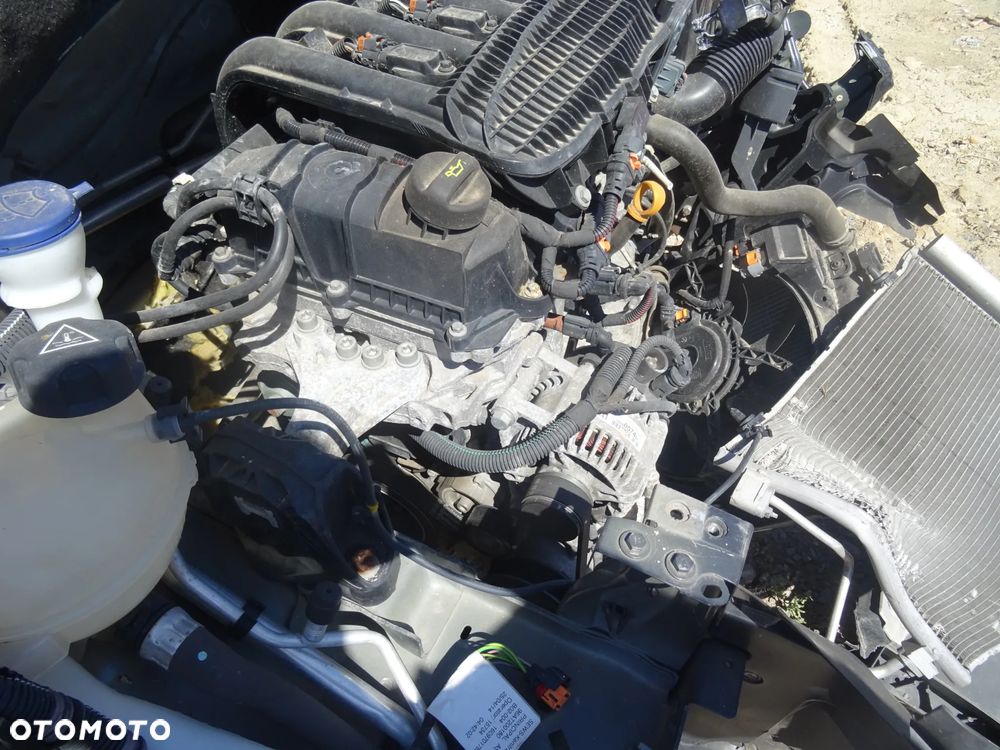 Silnik 1.0 VTI Citreon c3 ZM01 10B103 (Goły słupek) - 2