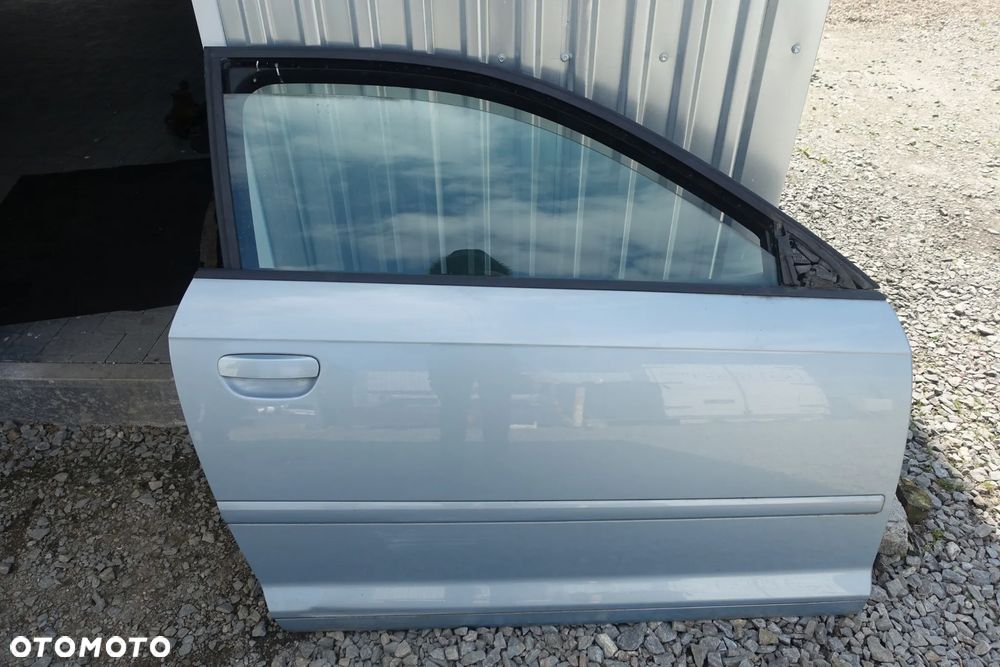 DRZWI PRAWY PRZÓD AUDI A3 8P 3D LY7R - 1