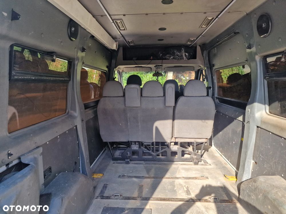 Ford Transit - 9