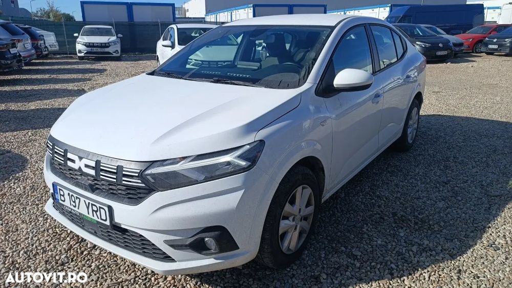 Dacia Logan TCe 90 Essential - 2