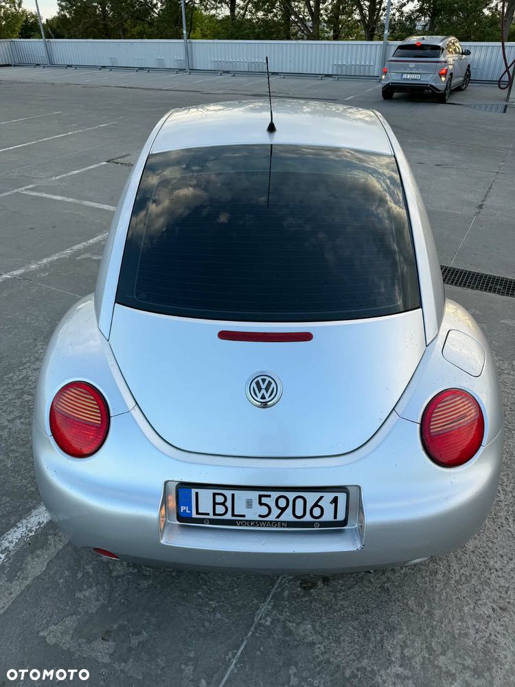 Volkswagen New Beetle 2.0 - 4