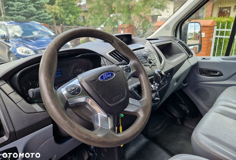 Ford Transit - 9