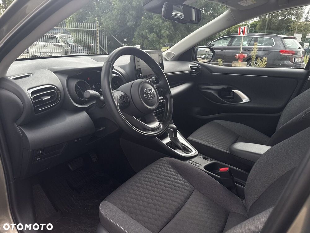 Toyota Yaris - 13